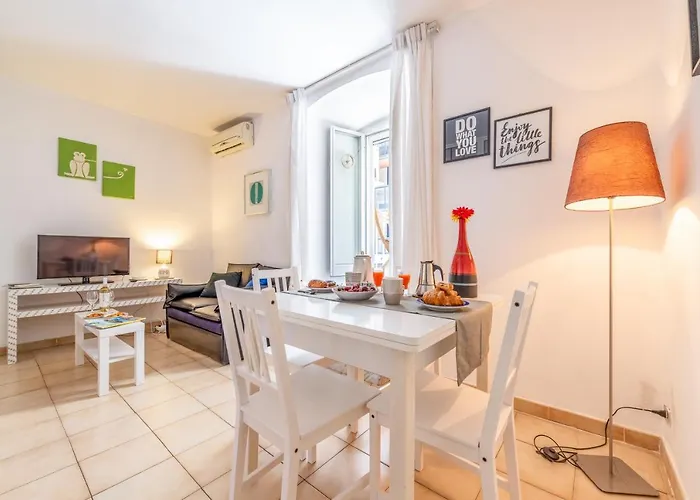 Appartement Guesthost - Stazione & Universita Lovely Bari