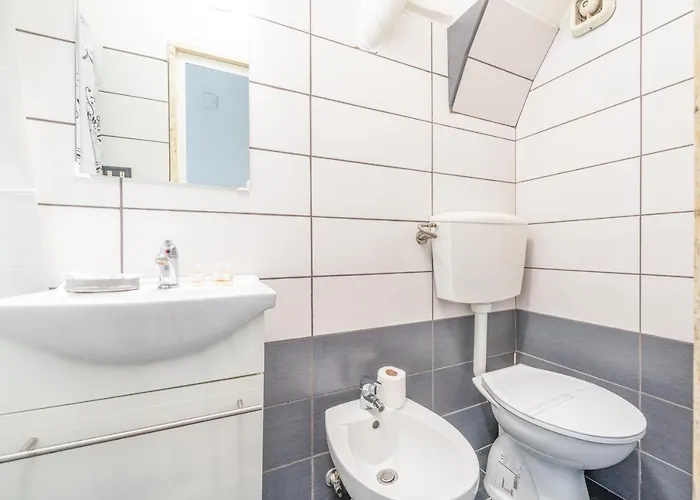 Appartement Guesthost - Stazione & Universita Lovely