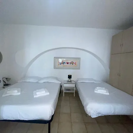 Guesthost - Stazione & Universita Lovely Apartmán *